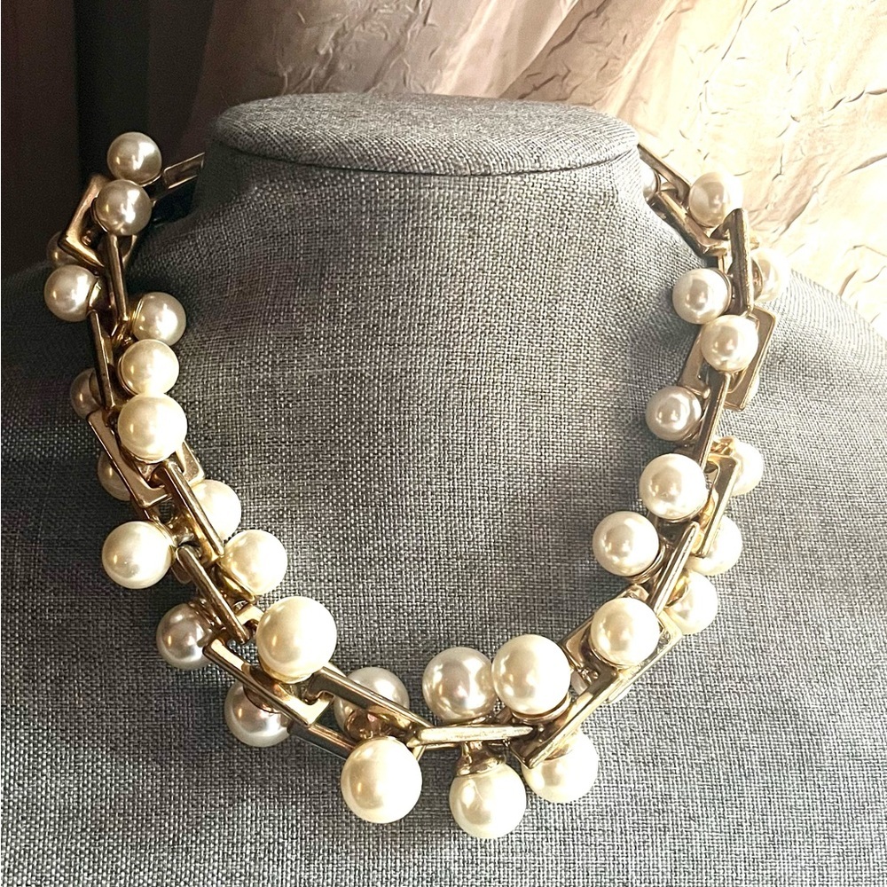 Faux Pearl Statement Necklace